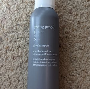 Living Proof Perfect Hair Day Dry Shampoo